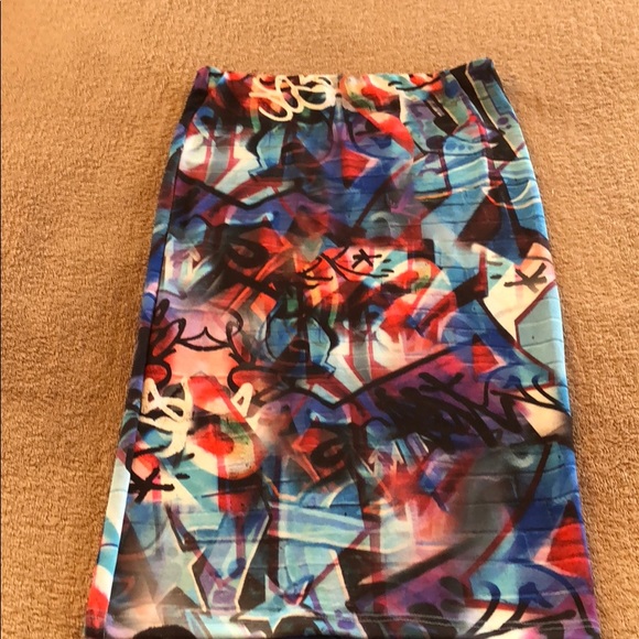 Top shop graffiti print skirt/dress - Picture 2 of 4